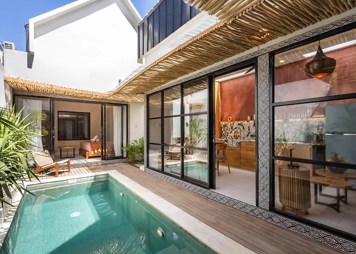 Modern And Petite 2bd Construction Near * Seminyak