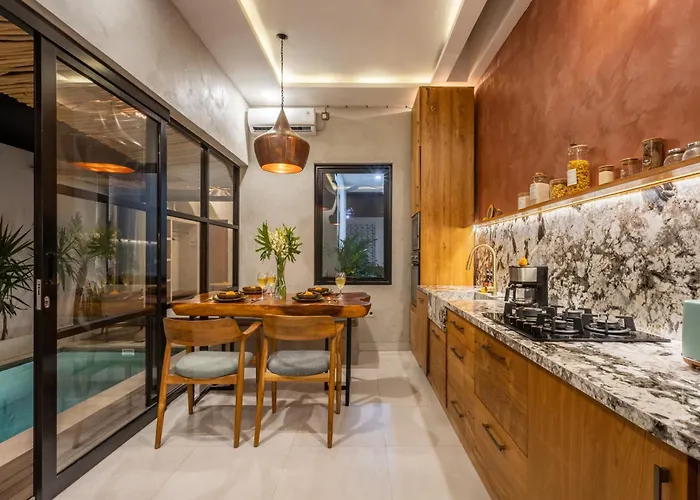 Modern And Petite 2bd Construction Near Villa Seminyak